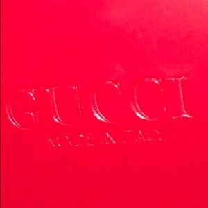 Meet your Posher, Alejandra